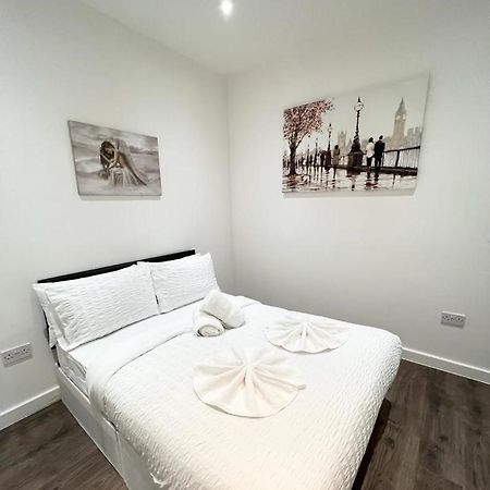 Immaculate Flat In West Croydon Lejlighed Eksteriør billede