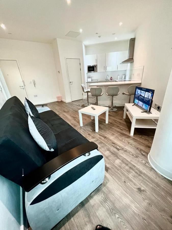 Immaculate Flat In West Croydon Lejlighed Eksteriør billede